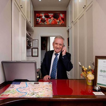 Bed and Breakfast Residenza Domiziano Рим Екстер'єр фото